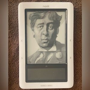 Nook by Barnes&Noble White Wireless Wi-Fi Simple Touch Screen eBook Reader- Used